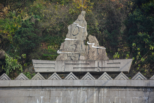 ���ε���