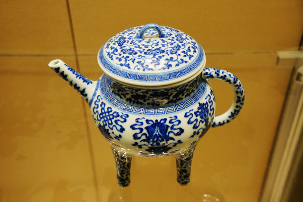 ��Ǭ¡�໨�˼���B