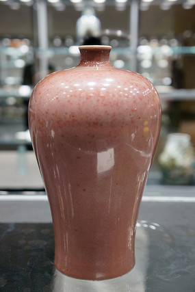 �����ں���÷ƿ