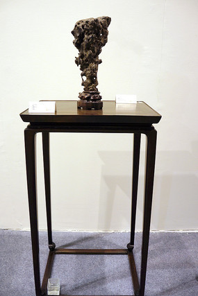 �������