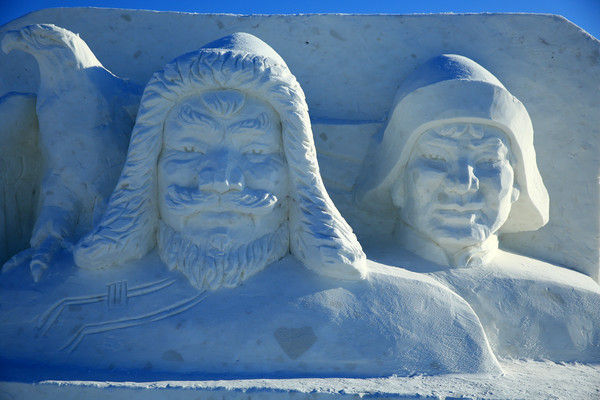 �������