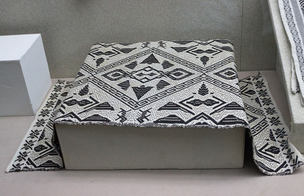 ��������