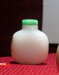 �����ɫ����̺�