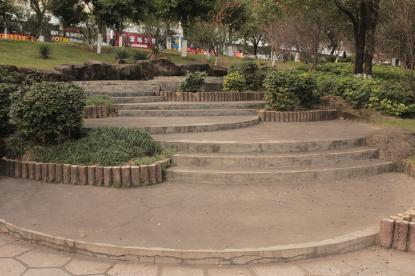 ԰���еĽ���