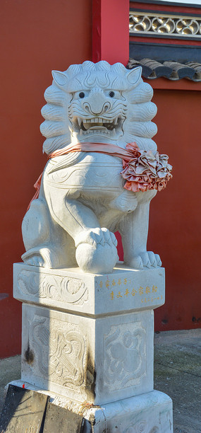 ���ȵĴ���ʯʨ��