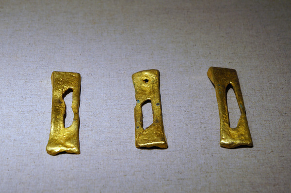 ���ν���