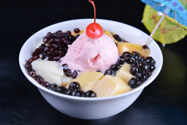 ��Բ�ɲݱ����