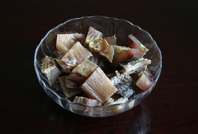 �ڱ����ϵĸ�����