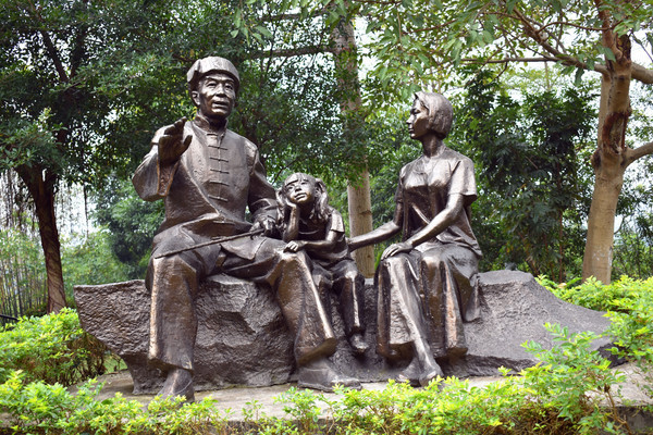 ���˽�����ͭ��