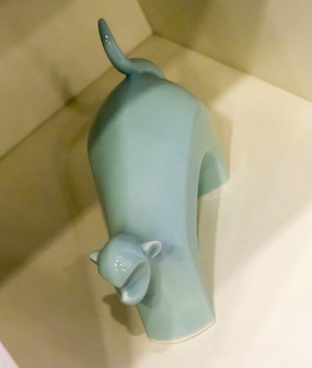 ��ɫ����