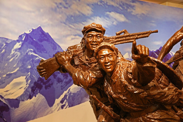 ��������