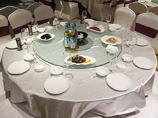 �Ƶ��ڵľ�ϯ