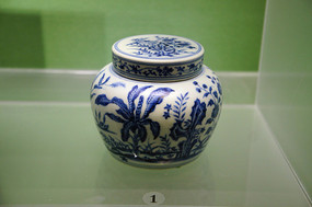 ���ɻ��໨��ʯ����ͼ�ǹ�