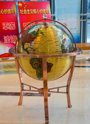 ����������