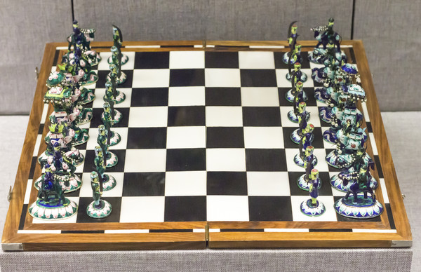 ��������