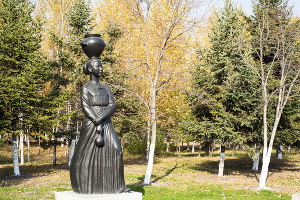 ���ܶ��߹޳���Ů��