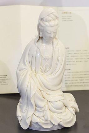 ���׹�������