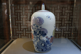 ɫ��װ������