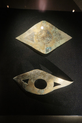 �۾���ͭ��