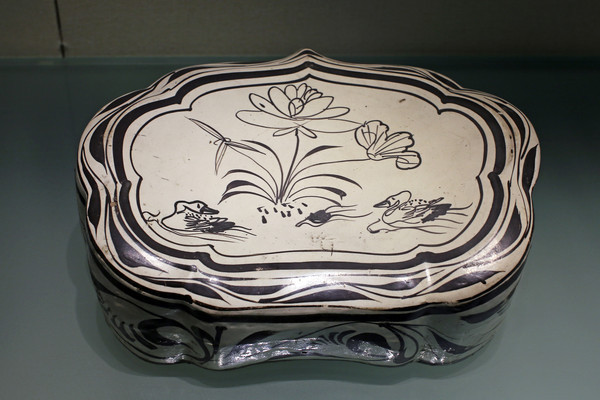 ���Ժڲ�Ѽ������