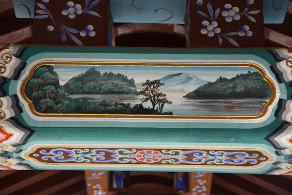 �Ž��ʻ����ɽɫ