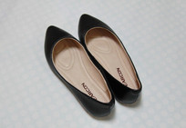 ��ɫŮ��ƤЬ