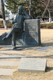 �������