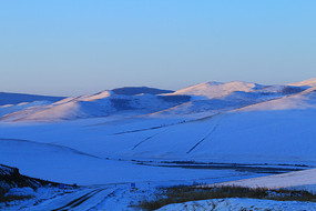 ɽ��ѩҰ����羰