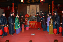 ������װ���