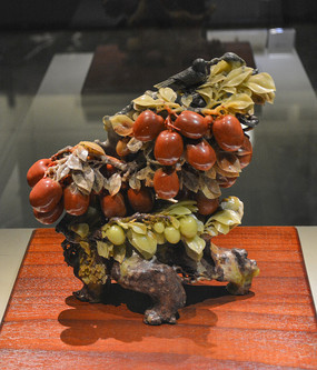 ����ʯ��̺���