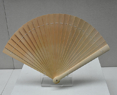 �ձ�����