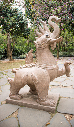 �ĺ�ʨ������