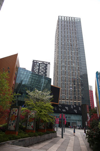 �����ĸ�¥