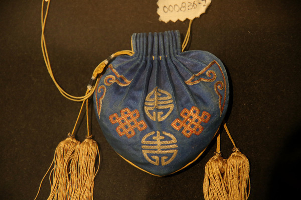 ������˱����