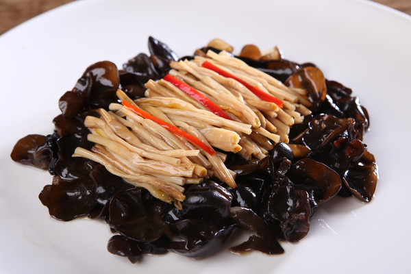 Ұ����ľ��