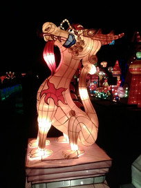 �ƻ��е�ɽ���ͼƬ