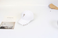 ��ɫ���԰���ñ��Ӱͼ