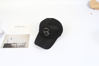 ��ɫ���԰���ñ��Ӱͼ