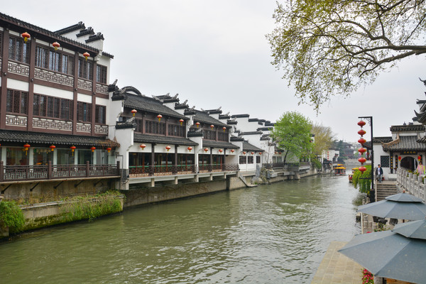 �Ͼ�������ˮ�羰ɫ