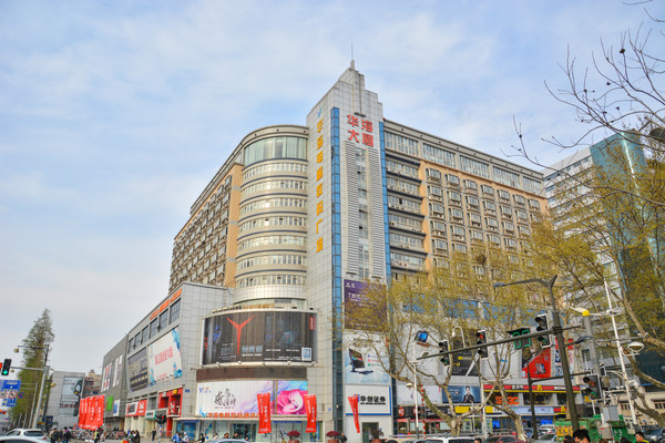 �Ͼ�������������㳡