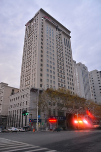 �Ͼ���ͨ��˾��¥