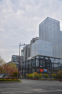 �Ͼ���������