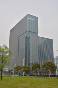 ���ݹ����������д�¥