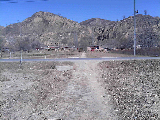 ��ȺɽΧ�ƵĹ�·