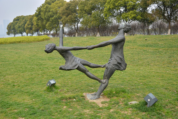 ��������