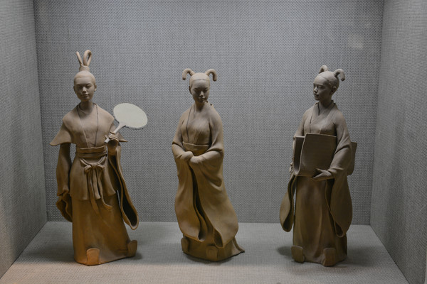 ������Ѿ������Ů