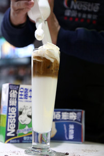 雀巢牛奶