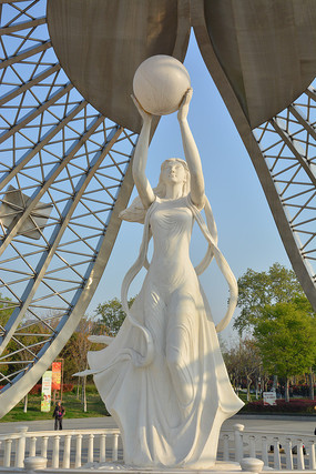 ���������������Ů