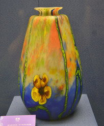 ŷ���ƻ���ɫ������ƿ