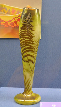 ŷ������Ҷ����������ƿ